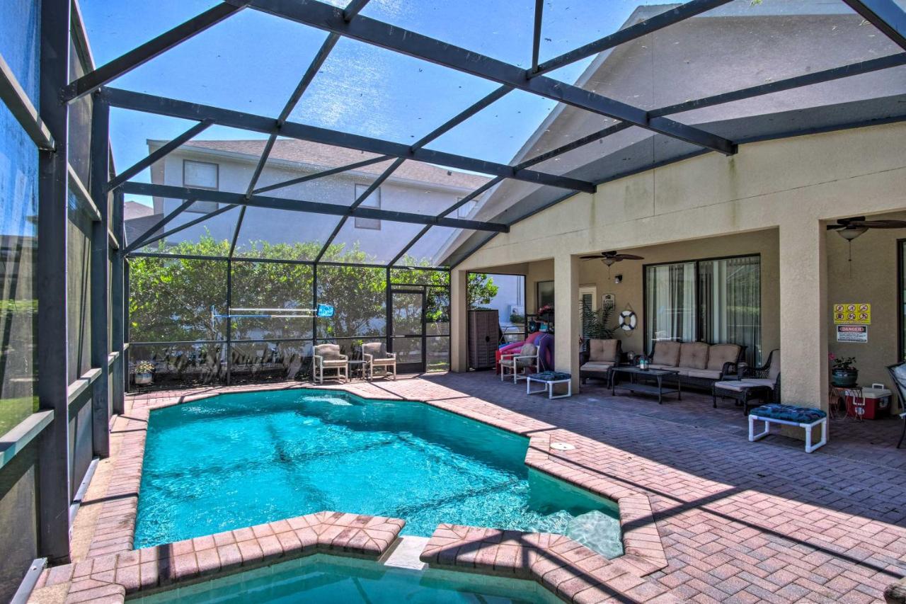 Sunny Villa with Lanai 17 Mi to Disney! - B&B