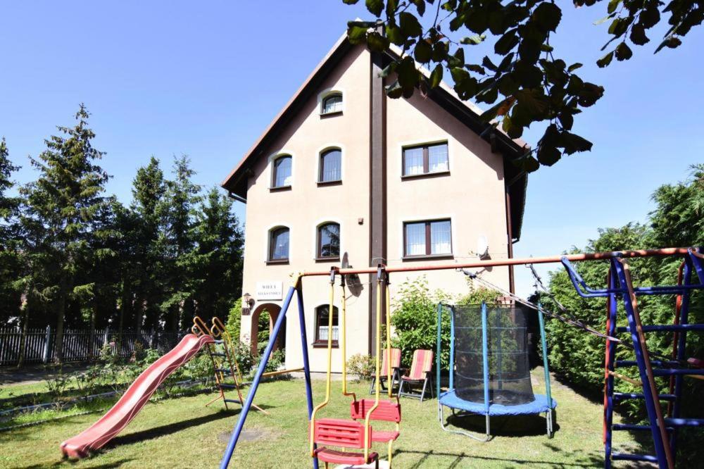 Willa Aleksandra - B&B Żarnowska