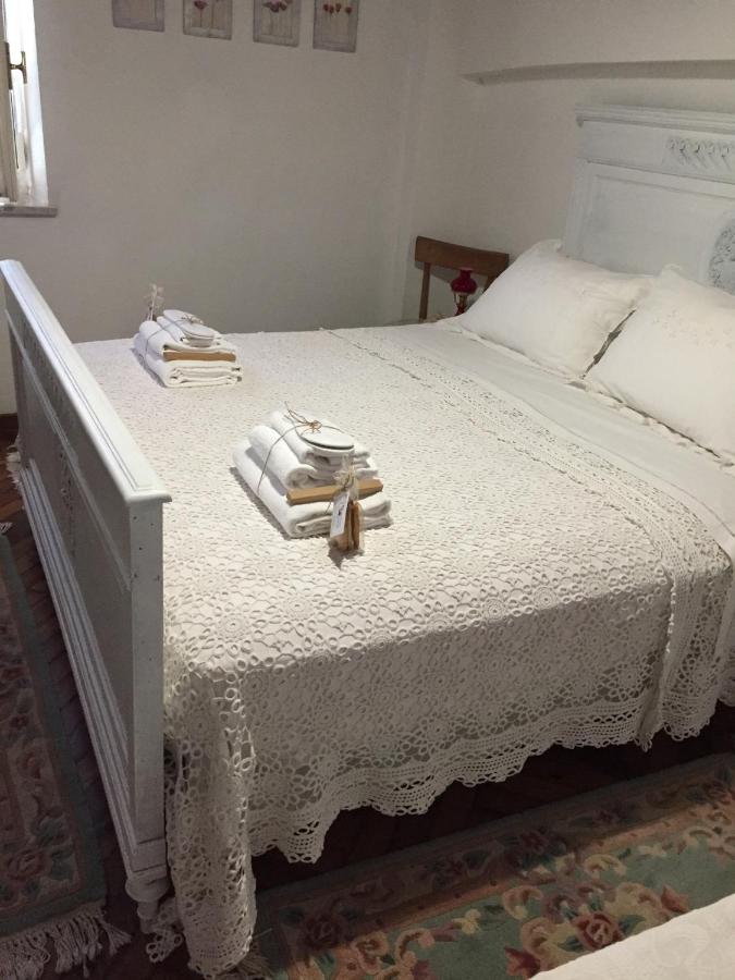 Tweepersoonskamer met een Eigen Externe Badkamer