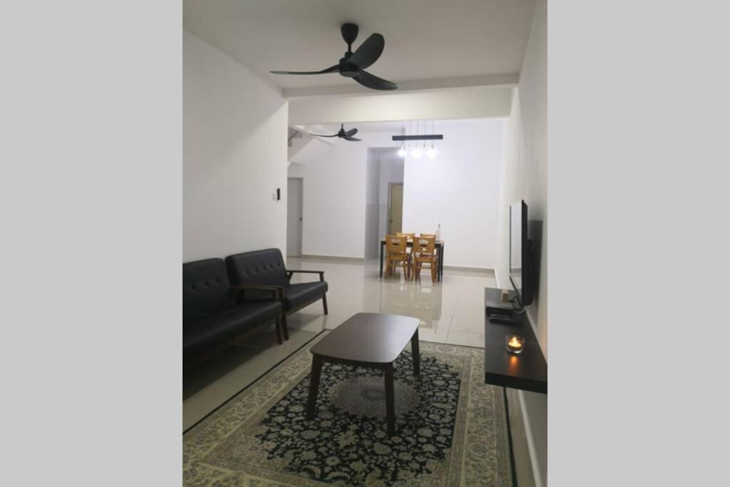 Homestay Tok Ayah, Behrang Jati - B&B