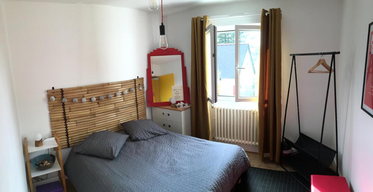 Standard Double Room with Shared Bathroom
