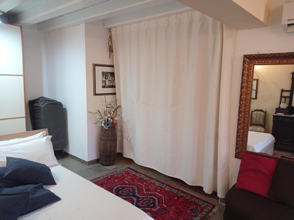 Deluxe Double Room with Extra Bed