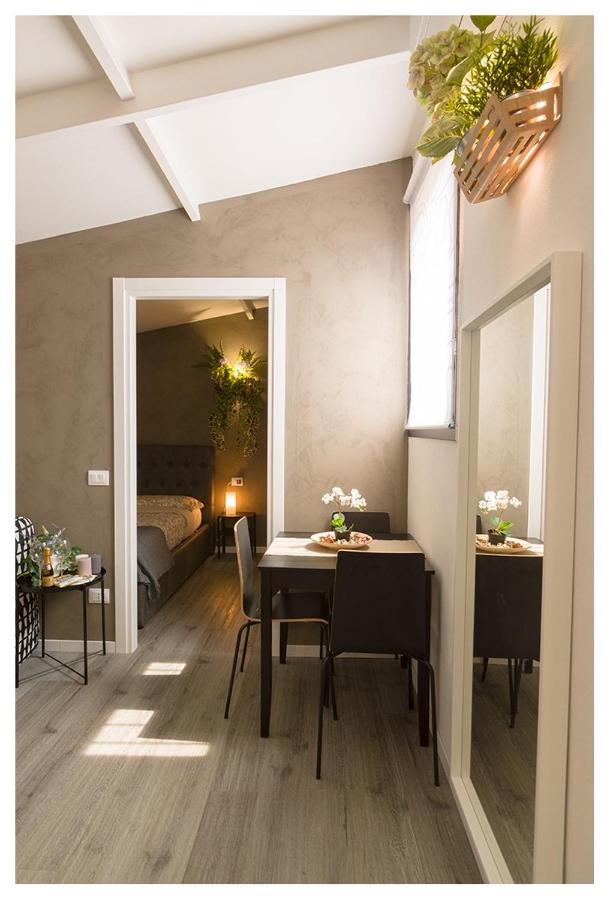 Dea Dreams APARTMENT Marghera WiFi Metro a 2 passi - B&B