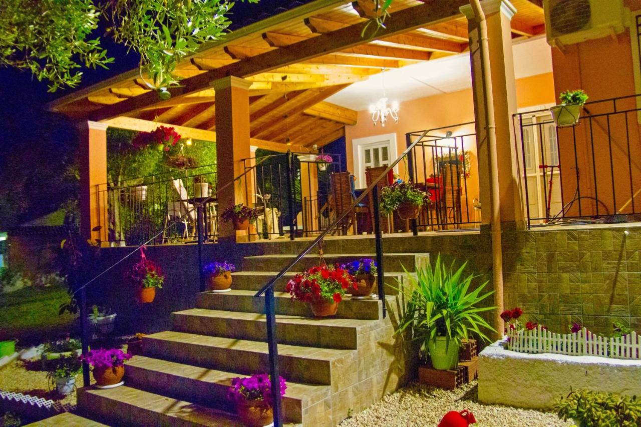 Villazia Exclusive Estate - Bed and Breakfast Episkopianá
