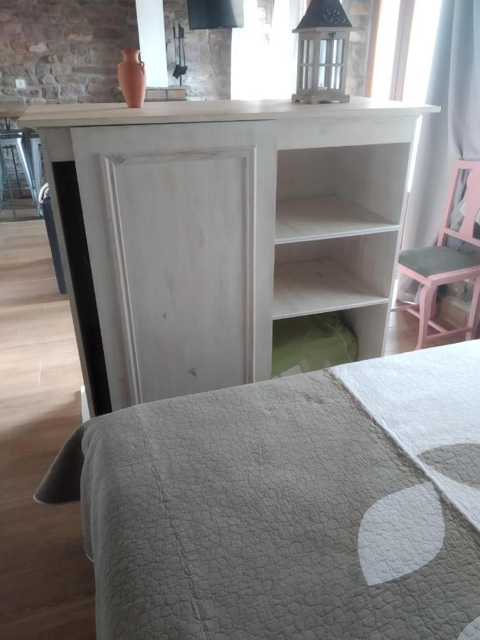 King Studio with Sofa Bed