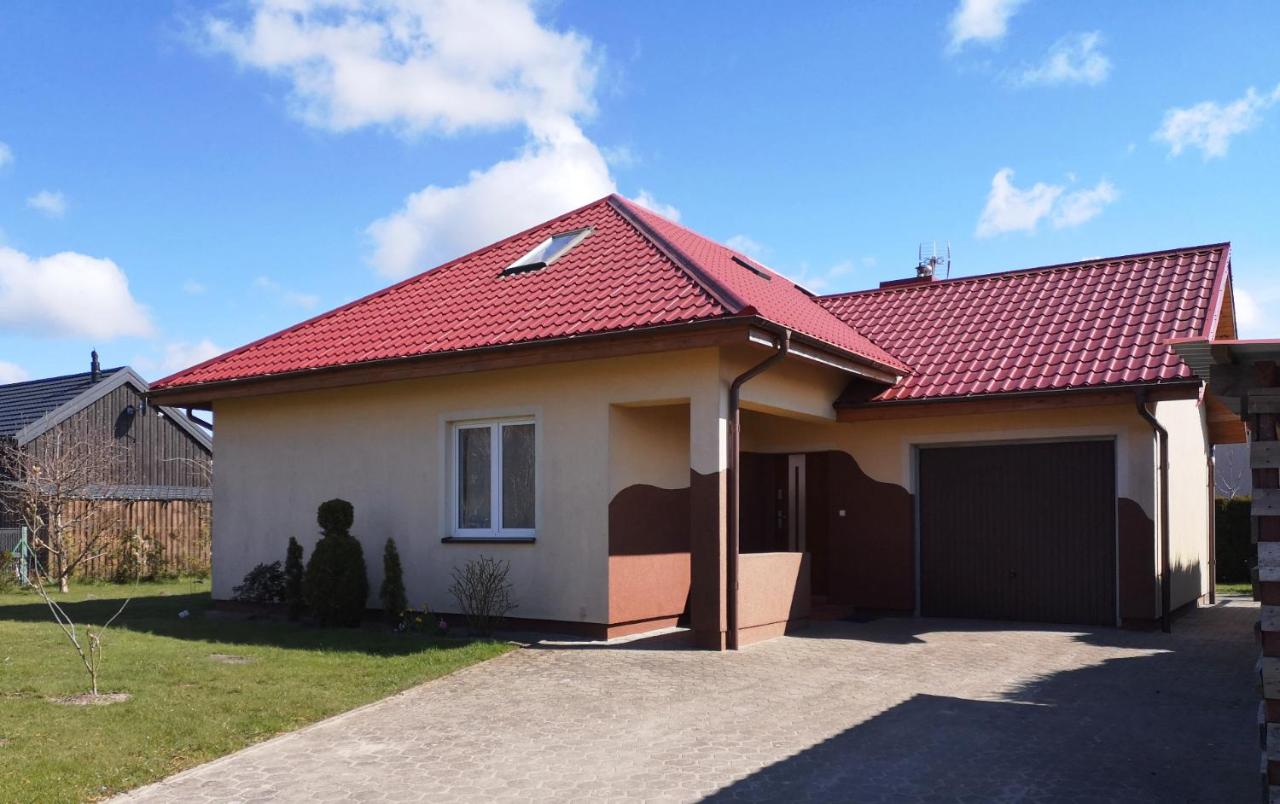 SlowHouse - dom z własną sauną! - Bed and Breakfast Kopalino