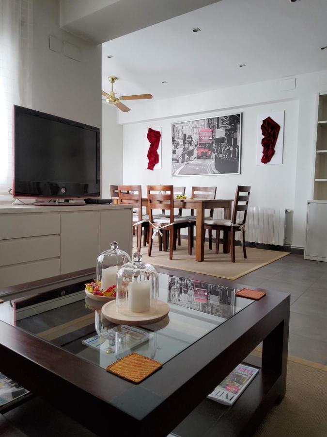 Espacioso, céntrico y cercano a la playa. - Ferienwohnung Sitges