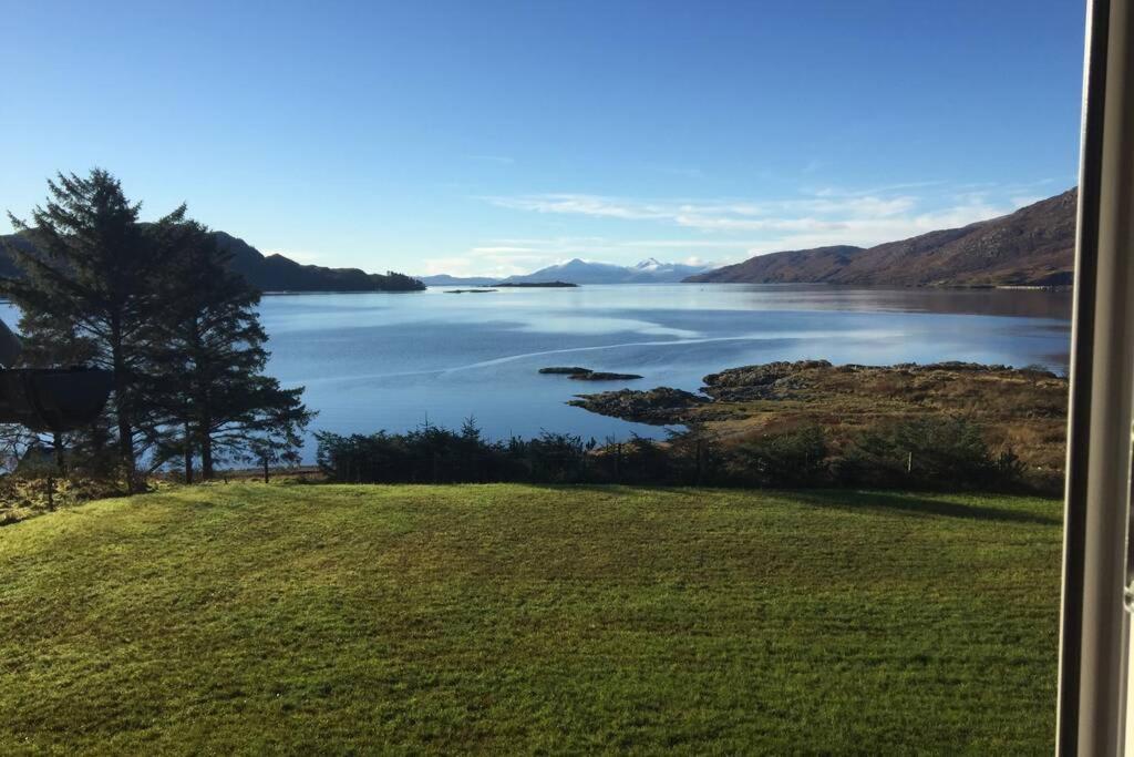 Bothan Dubh Self Catering Cabin - Bed and Breakfast