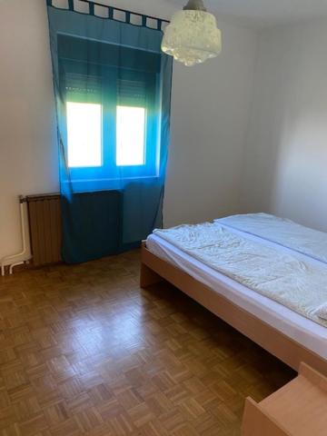 Apartment mit 3 Schlafzimmern und Balkon