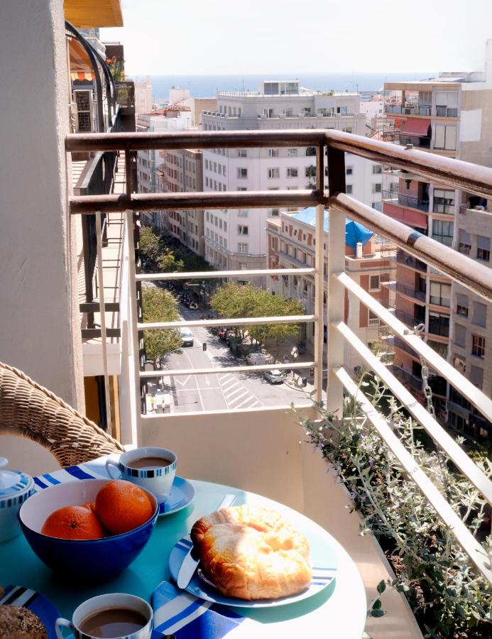 Balcón Rambla con Vistas al Mar - B&B