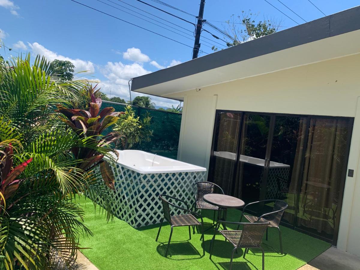 Harmonious House - Ferienwohnung Sierpe