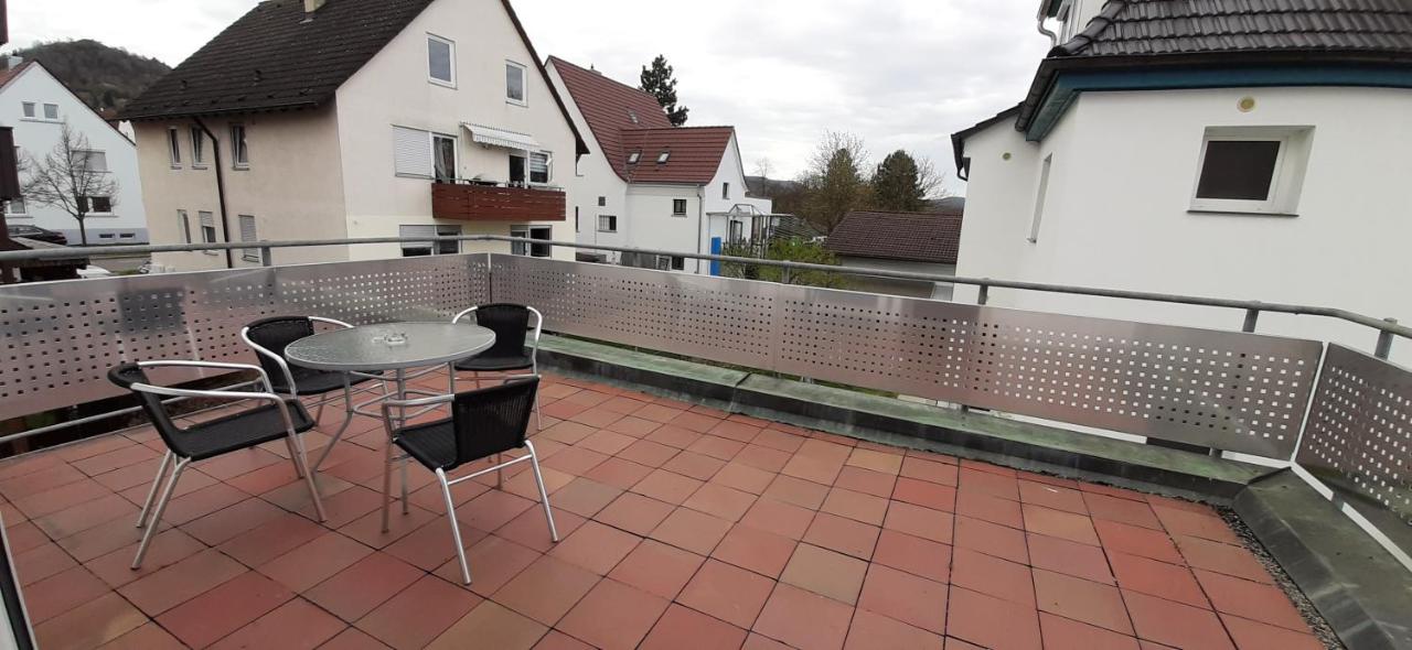 Fewo Reutlingen Heinestrasse - B&B