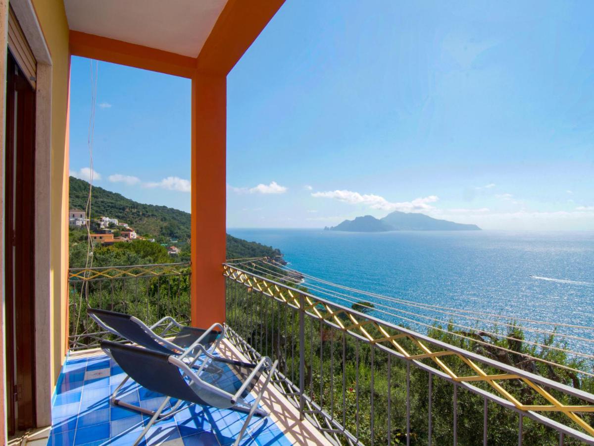 B&B Massa Lubrense - Apartment Don Luigino - Capri view by Interhome - Bed and Breakfast Massa Lubrense