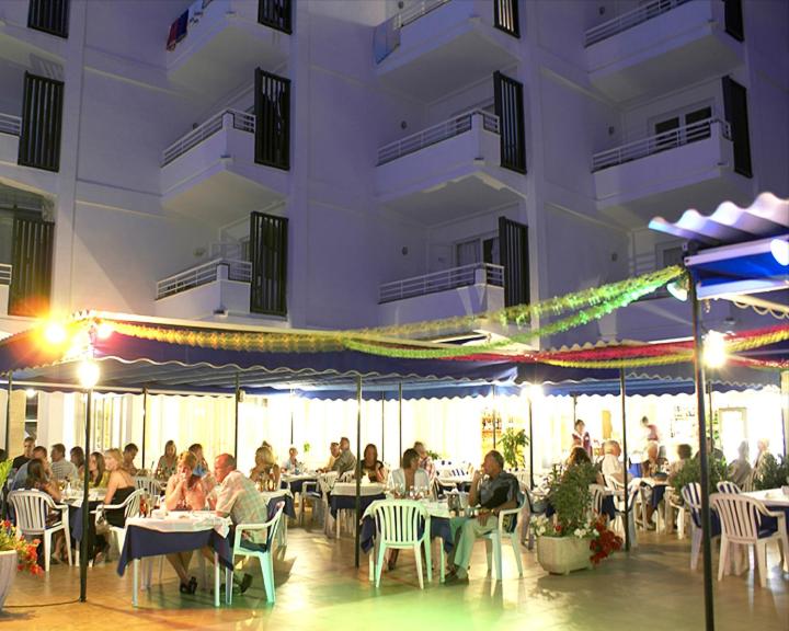 Apartamentos Vistamar - B&B Sant Tomàs