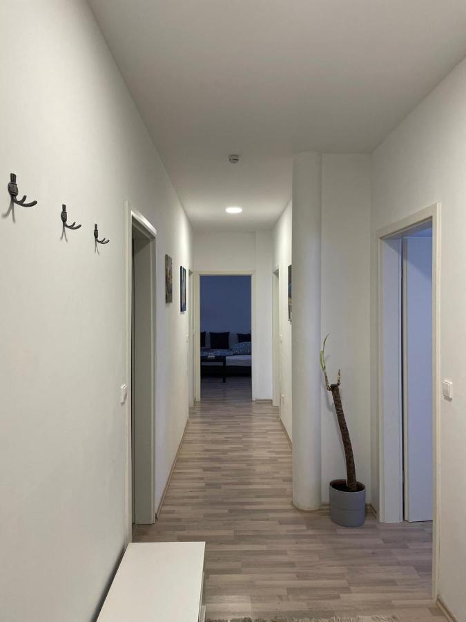 Ferienwohnungen AKH Home - Bed and Breakfast