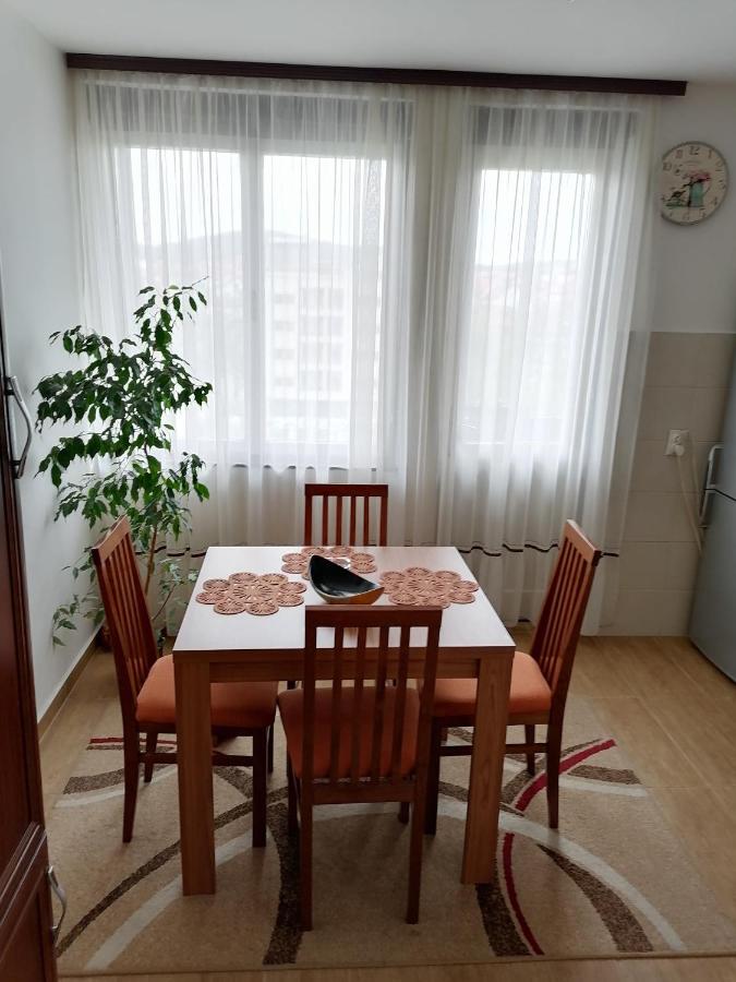 B&B Aranđelovac - Apartman LENA - Bed and Breakfast Aranđelovac