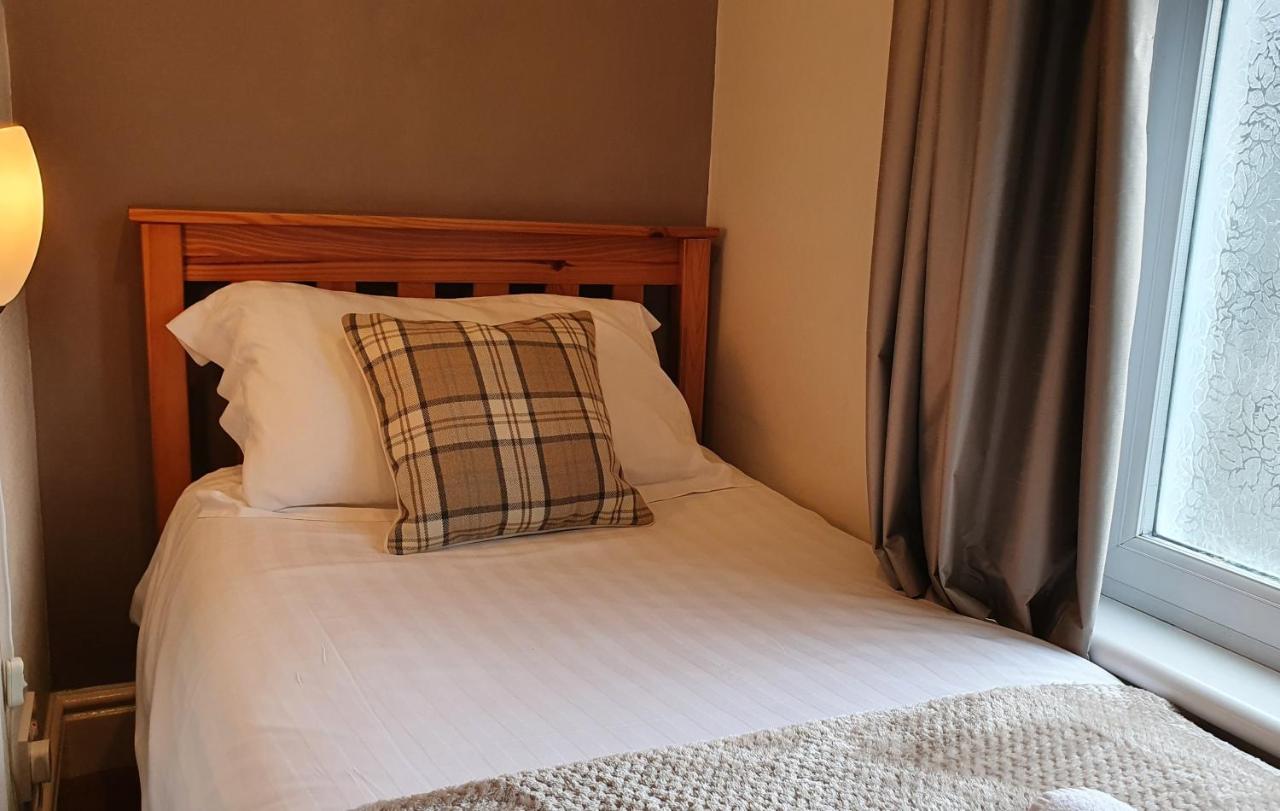 Small Single Room