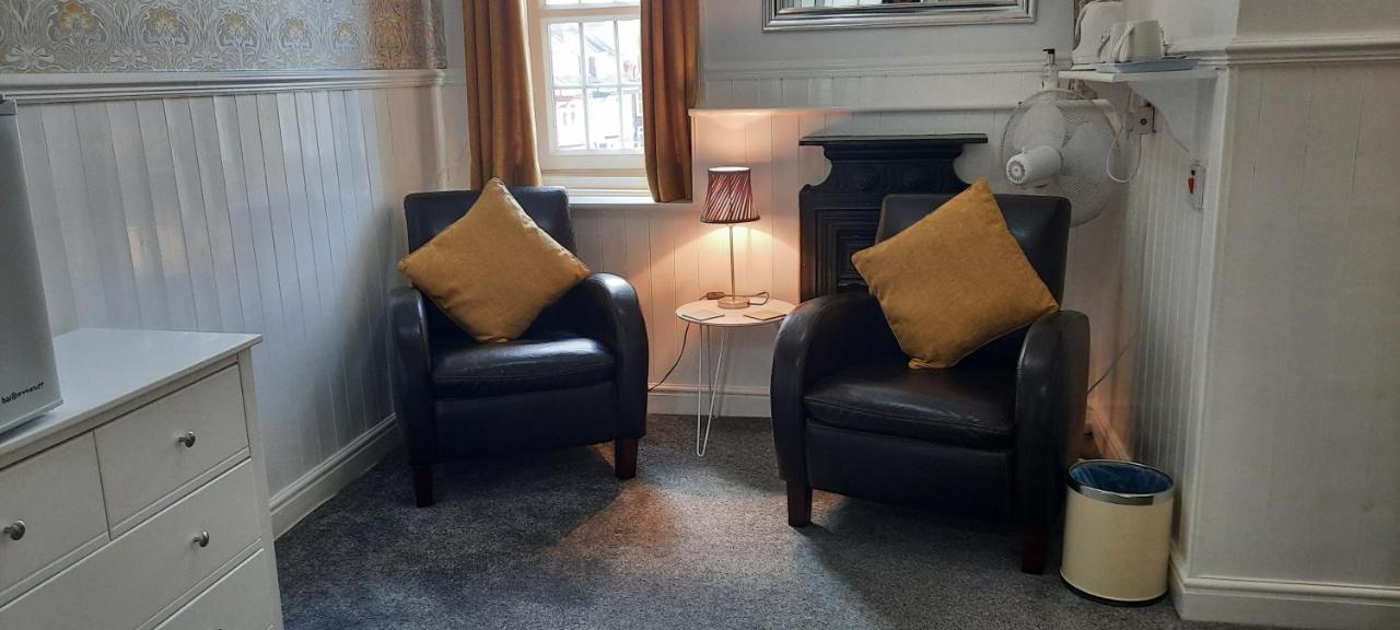 Deluxe Double Room with Shower