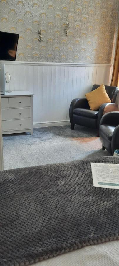 Deluxe Double Room with Shower