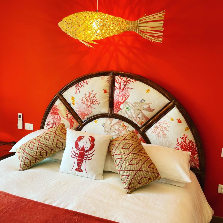 Deluxe Double Room with Balcony and Sea View