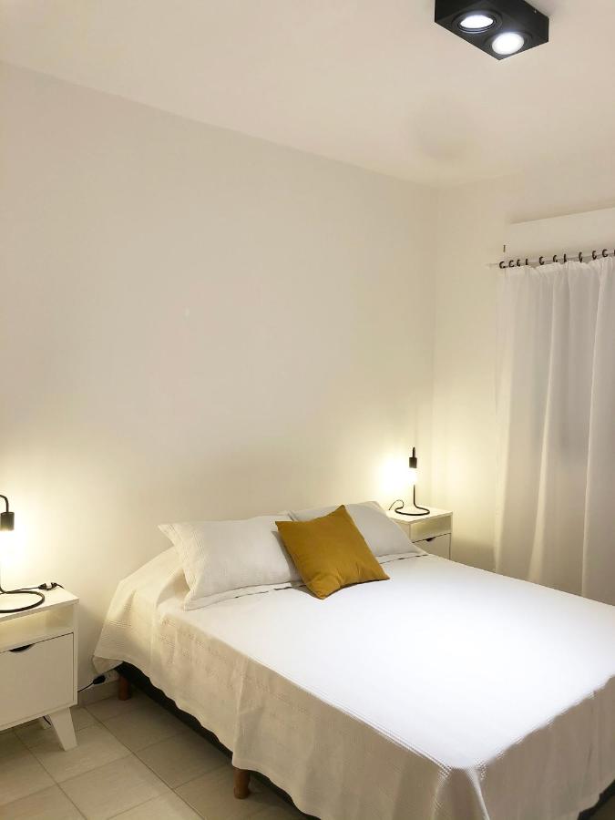 RIO 2 Departamentos Temporario con cochera - Ferienwohnung