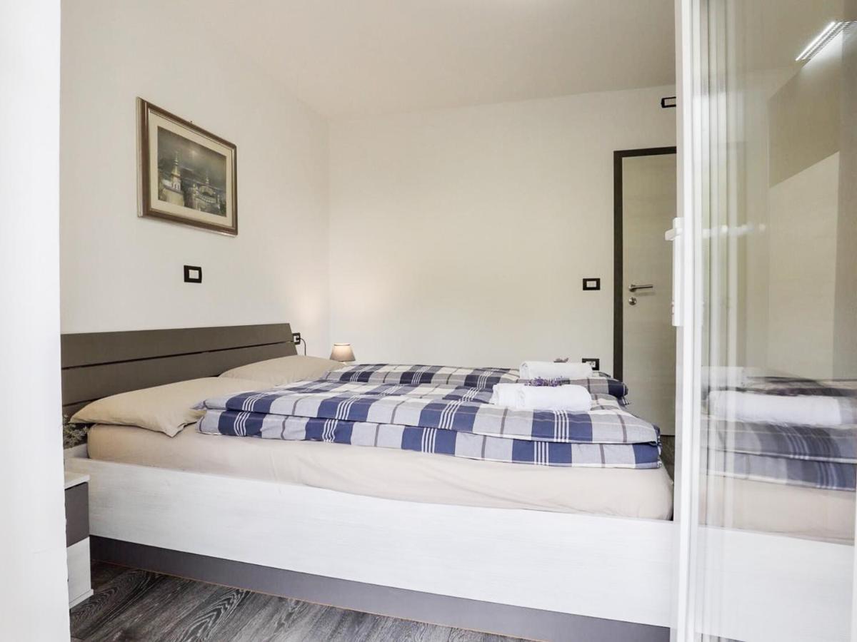 Apartamento de 3 dormitorios con terraza y vistas al mar