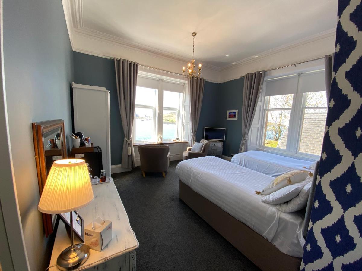 Zweibettzimmer mit Meerblick