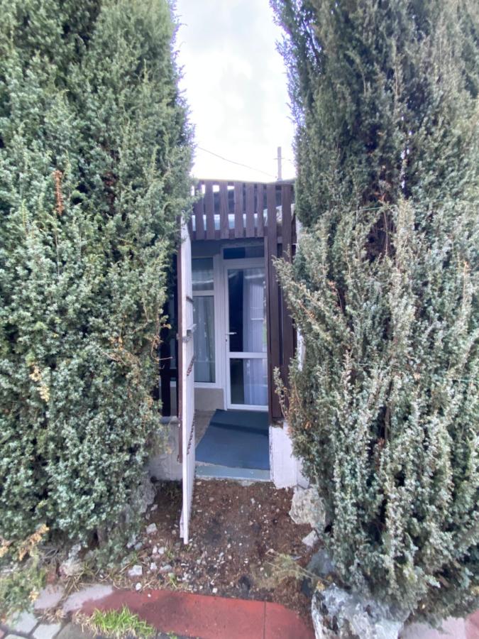 House&House 84 - B&B Petropavlivska Borshchahivka