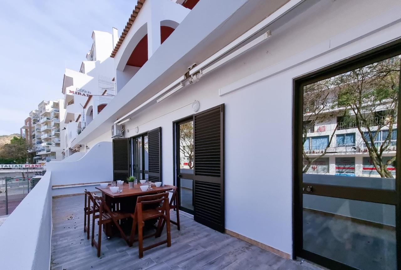 Albufeira Old Town T3 with Balcony - B&B