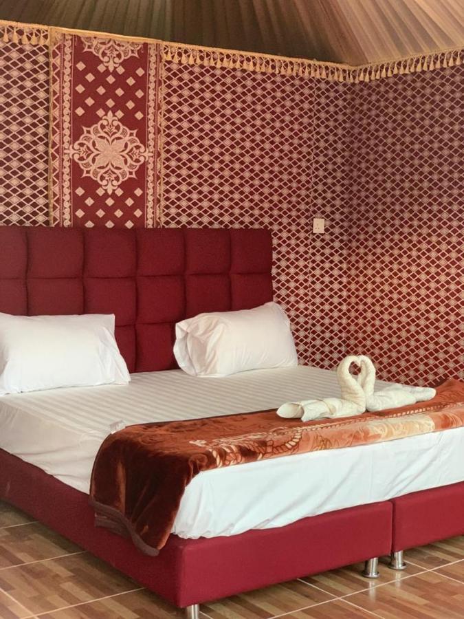 King Room with Mountain View