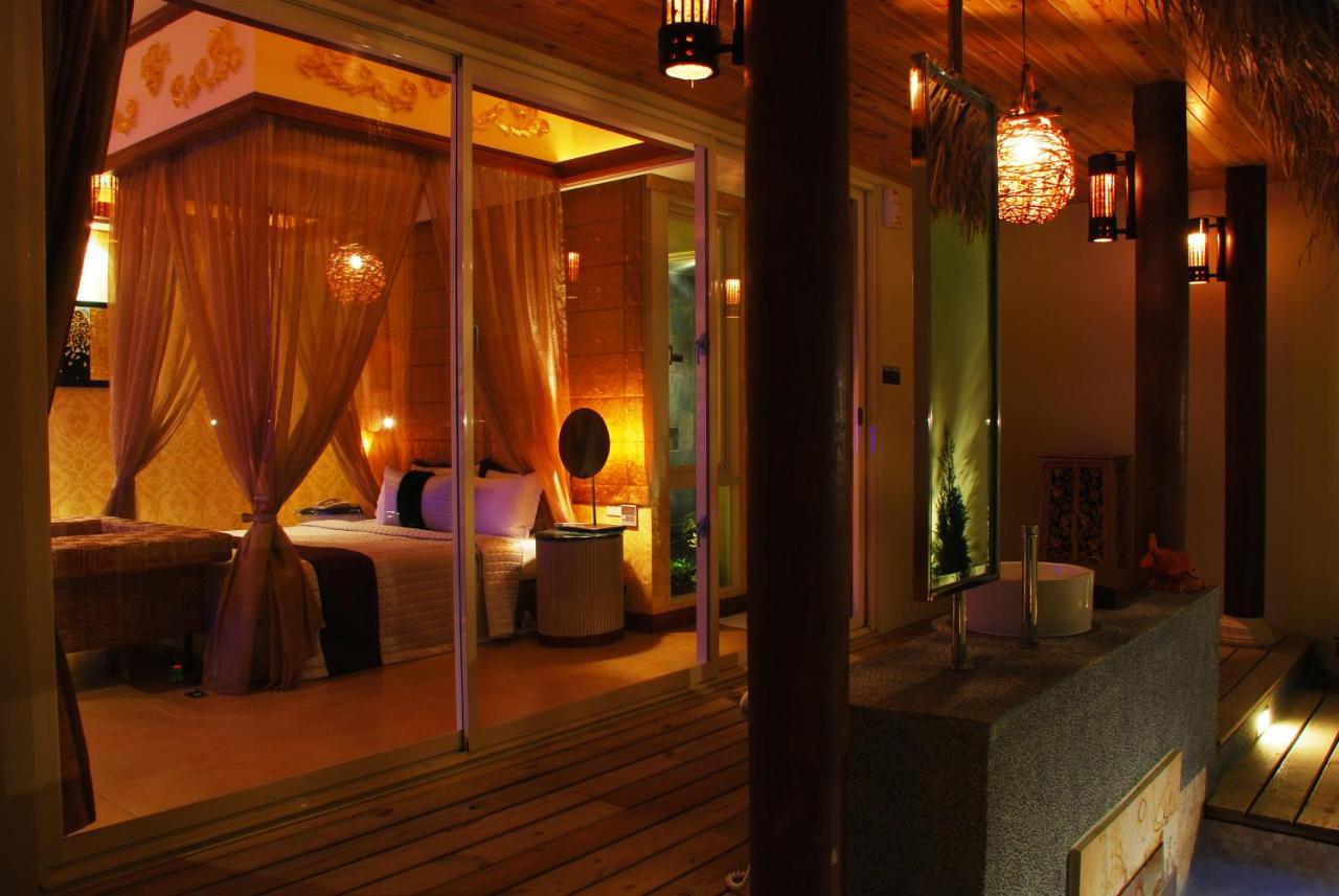 Kamer met Kingsize bed en Bubbelbad