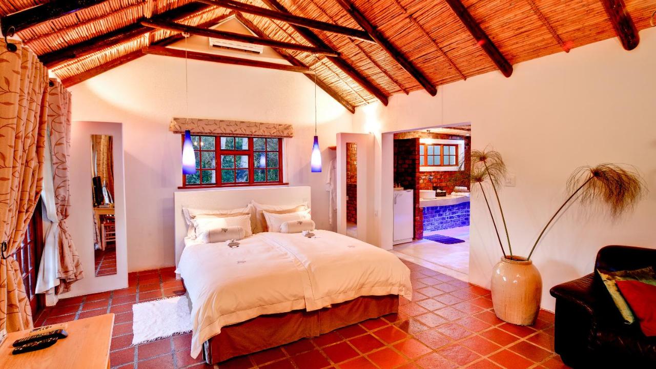 Deluxe Double or Twin Room with Pool View