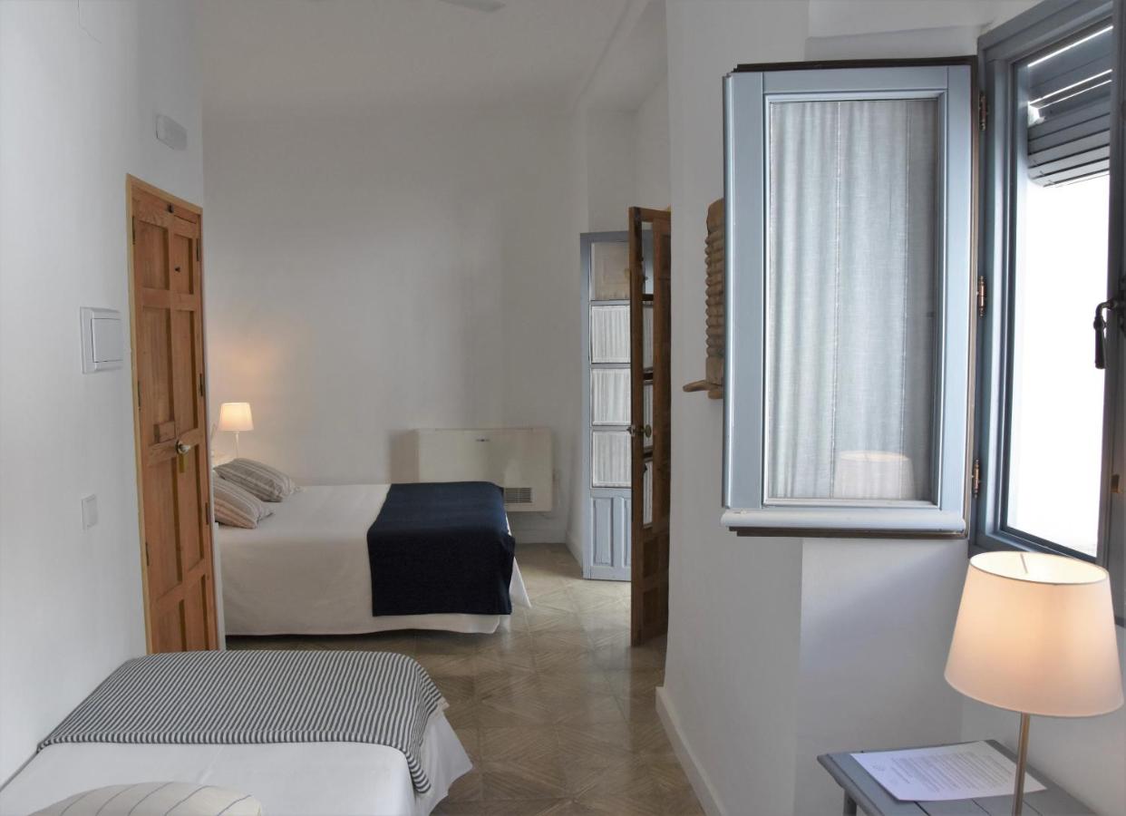 Chambre Triple avec Terrasse