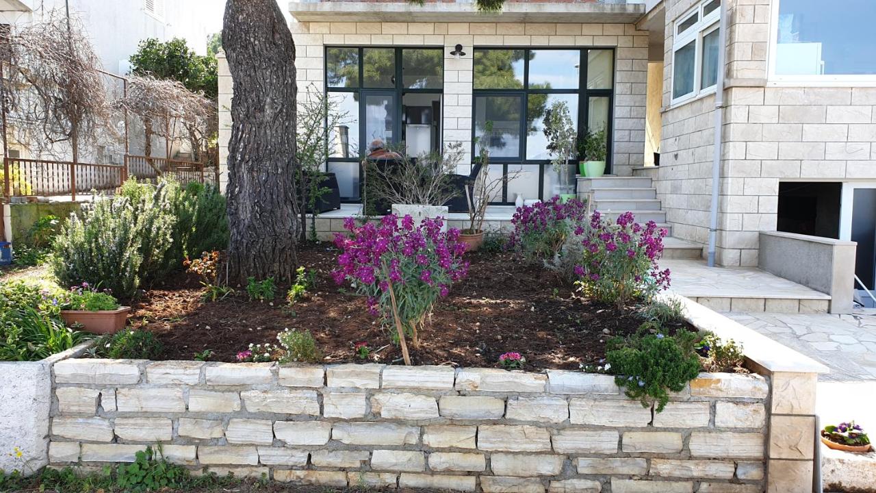 Villa Wind Apartments - Bed and Breakfast
