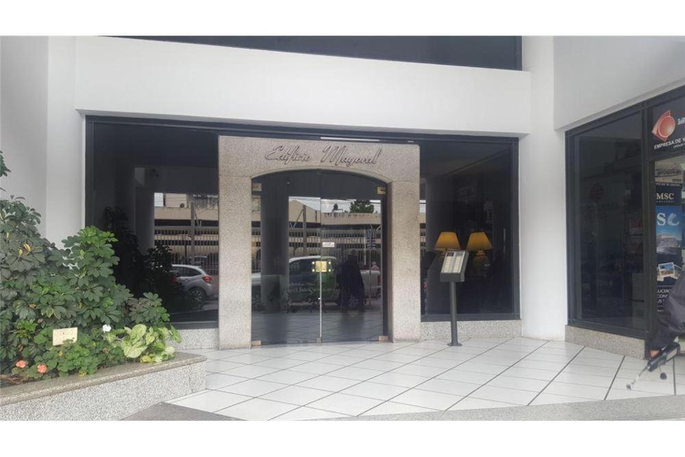 DEPARTAMENTO EN MICROCENTRO CON COCHERA - B&B