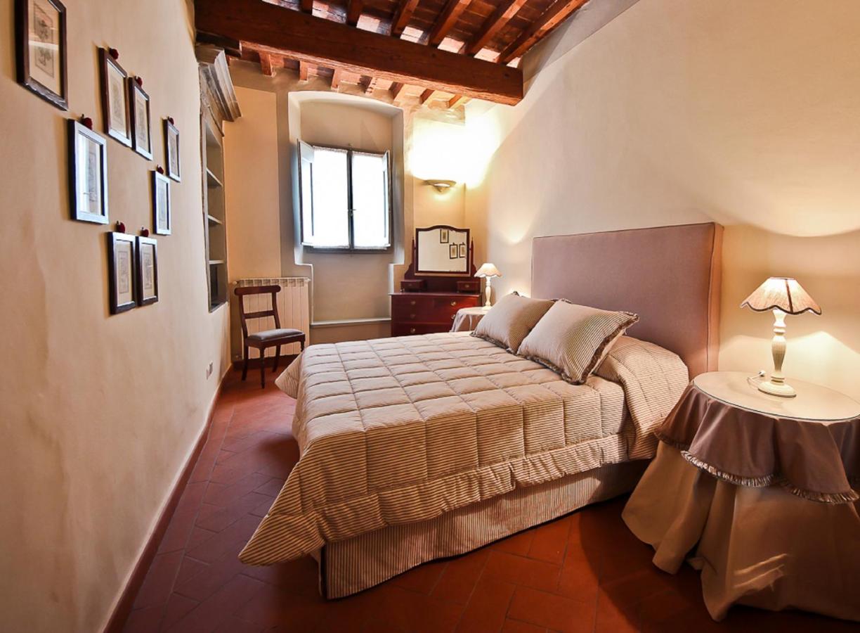 Apartment mit 1 Schlafzimmer und Balkon - Straße Via Santa Reparata 80