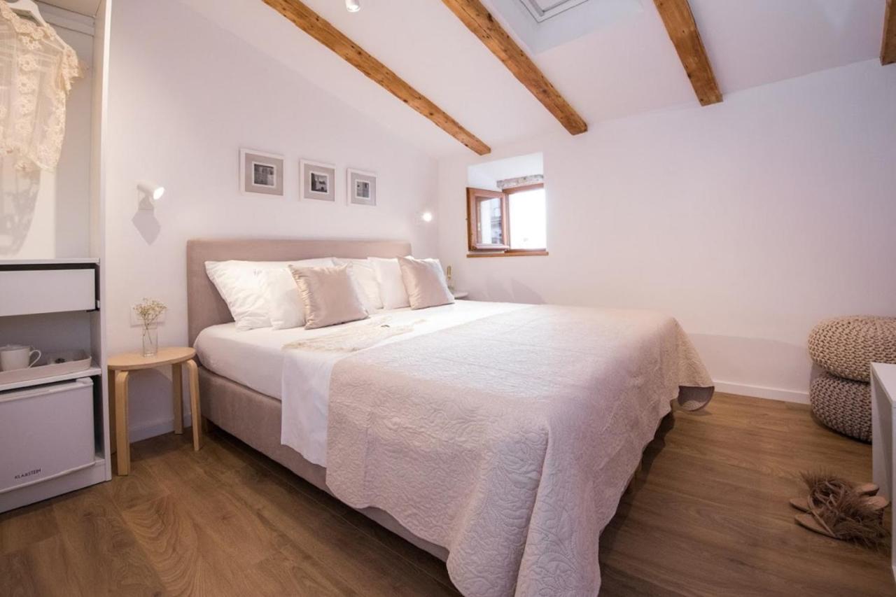 Live Laugh Love Dubrovnik Luxury Rooms - B&B