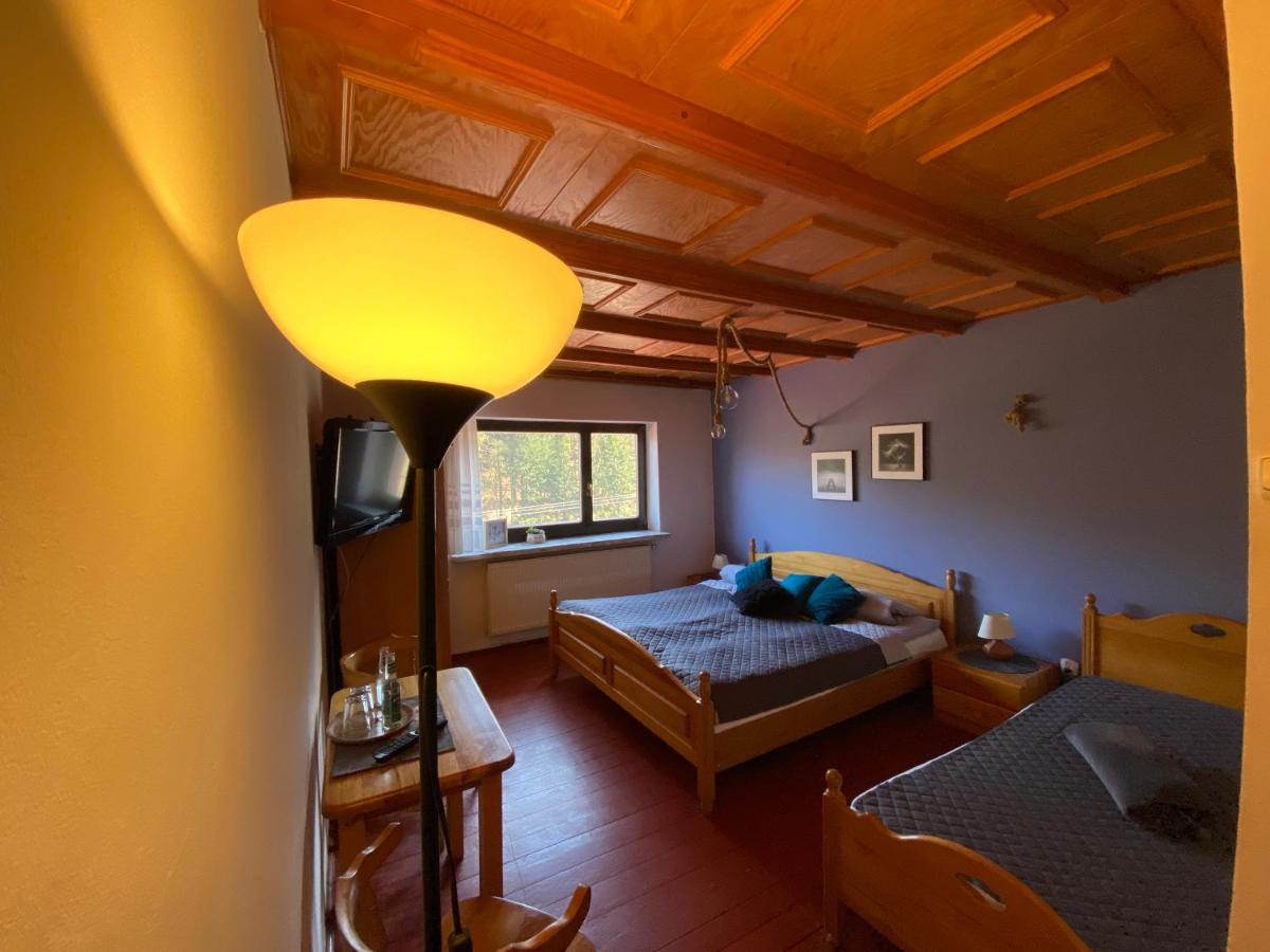 Dreibettzimmer mit Bad