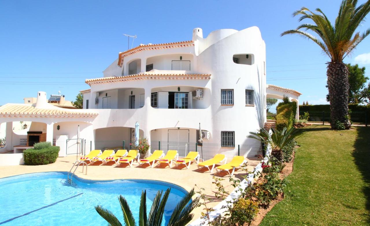 B&B Albufeira - Quinta Das Flores, Lote 9 - Bed and Breakfast Albufeira