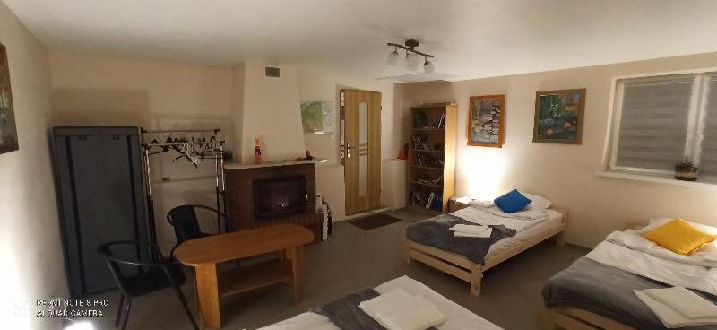 Domek w Ćmińsku - B&B