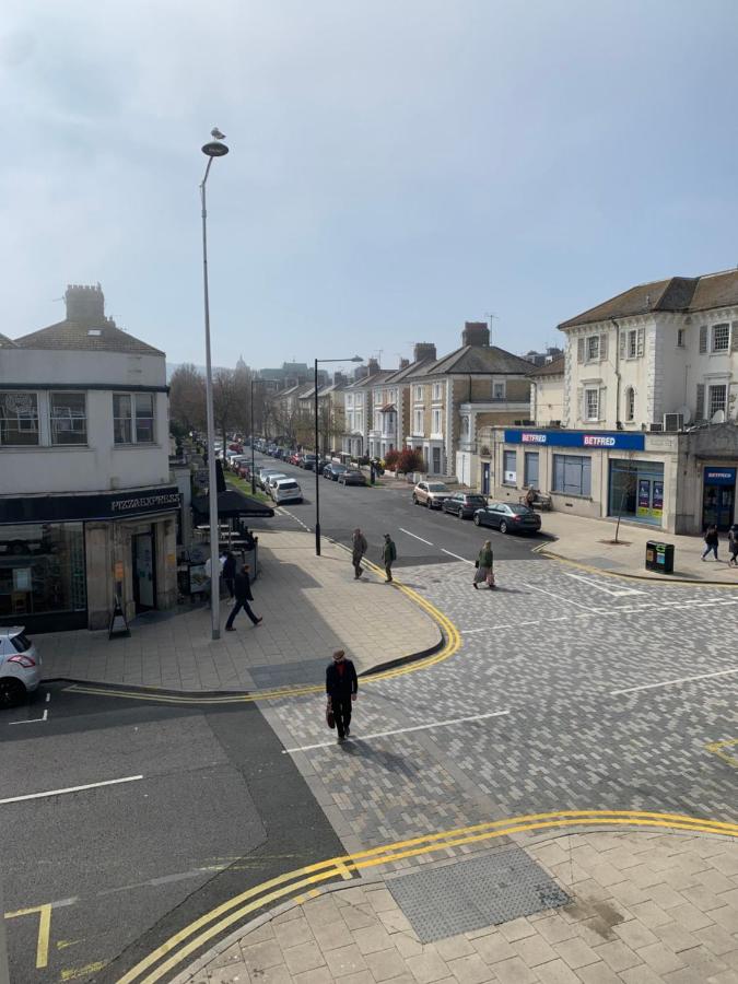 Eastbourne Town centre Maisonette apartment - B&B