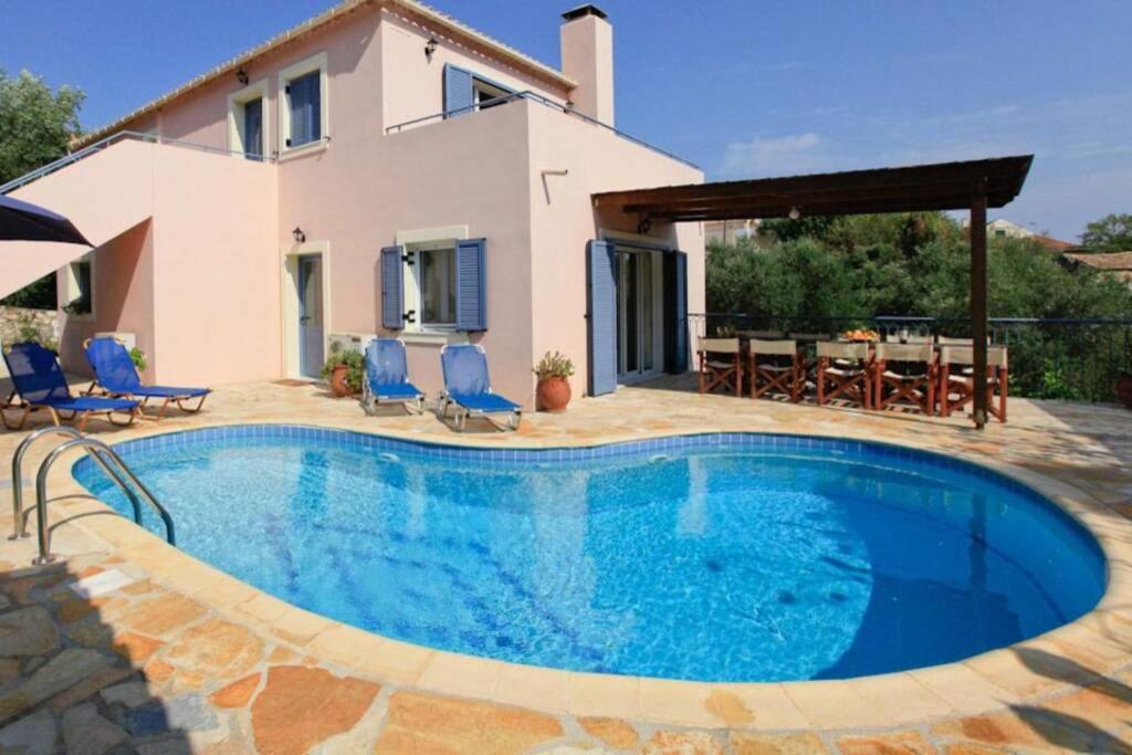 Villa Mirella - Chambres d’hôtes Tselentáta