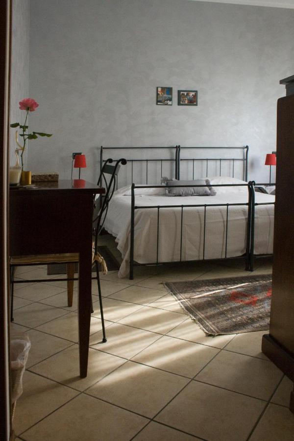 Doppel- oder Zweibettzimmer