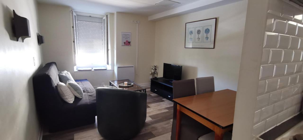 Location G&W, très proche sanctuaires - Bed and Breakfast Lourdes