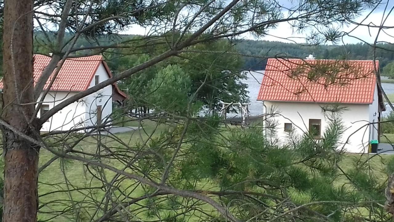 Bungalow - Water Front 
