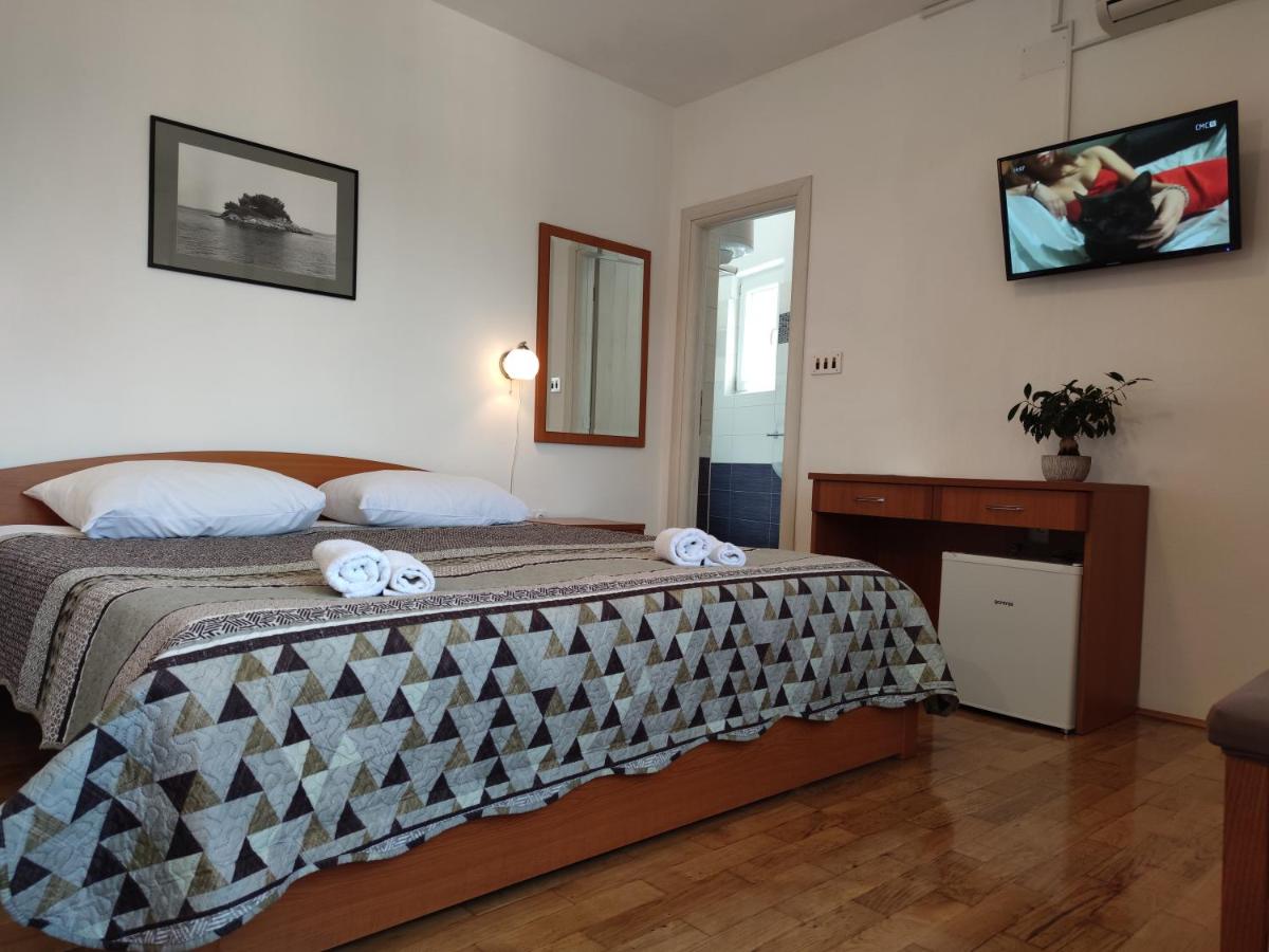 Chambre Lit King-Size avec Balcon