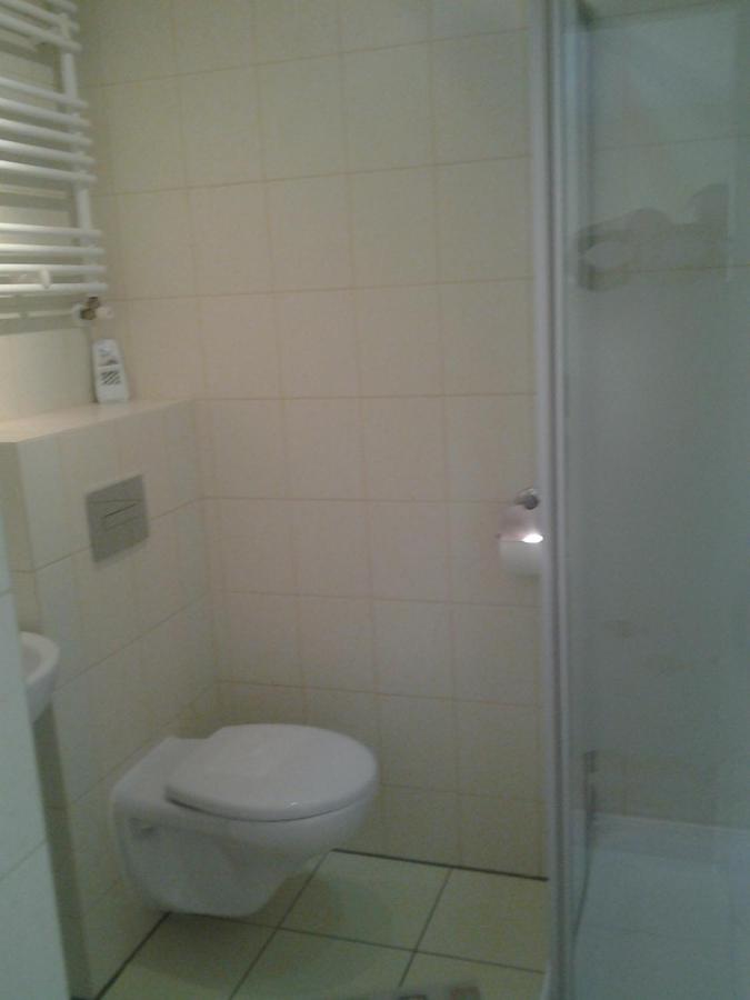 Dreibettzimmer mit eigenem Bad