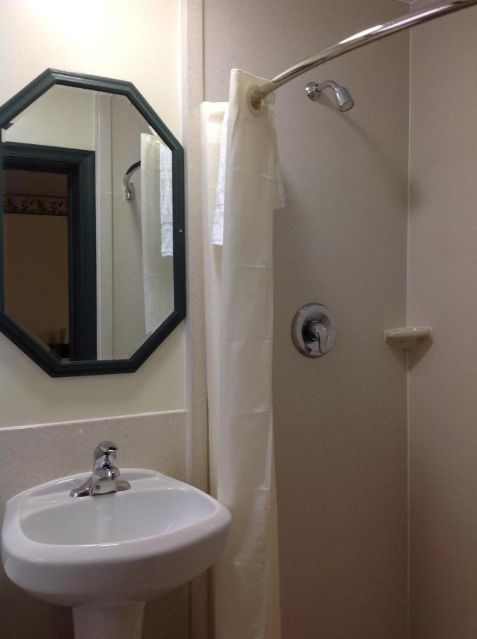 Double Room with Two Double Beds - Non-Smoking