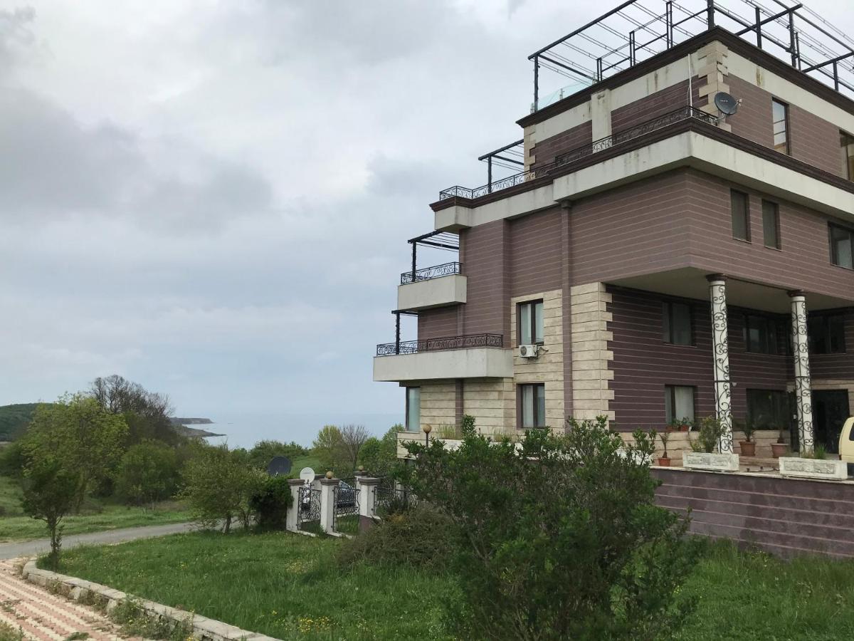 Апартаменти Велека Бийч - B&B