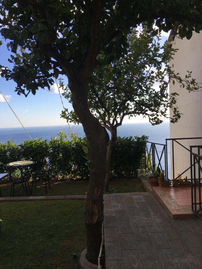 Villa L' Eco dell' 800 - B&B Furore